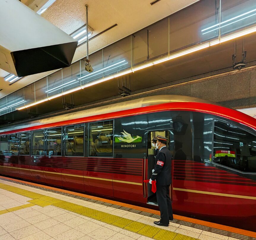 近鉄特急ひのとり