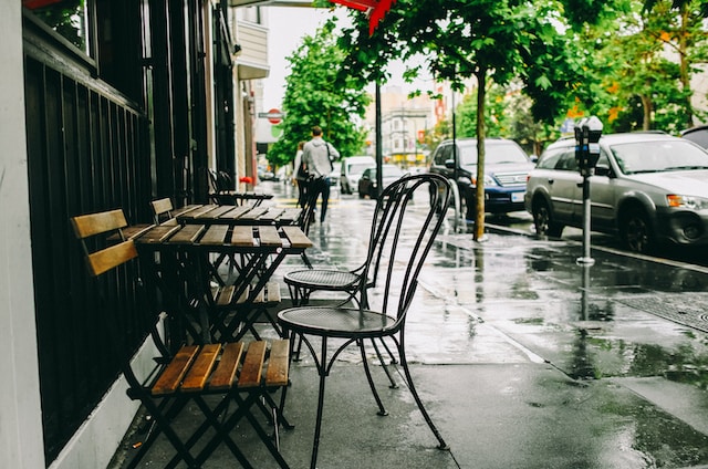 プレバト俳句　2023年6月1日の結果　お題「雨の日のカフェ」